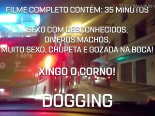 Corno levando 一 esposa cristina cris em seu primeiro 纏身 na mirante 達 lapa para ser abusada 陳健波 desconhecidos, xinga o corno, chupa, e engole leitinho