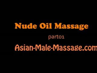 Desnuda aceite masaje 01