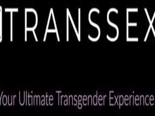 Transgender מזכירה מלאני ברוקס לְקִיחָה manhood ב משרד