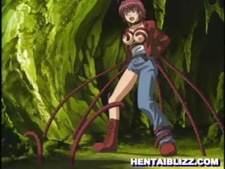 Manga jente fanget og seksuell angrep av tentacles