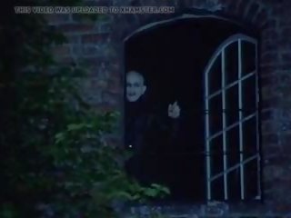 Nosferatu 흡혈귀 bites 처녀 소녀, 무료 성인 비디오 f2